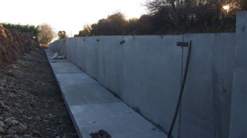 RETAINING WALLS